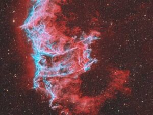 Supernova Remnant: The Thermonuclear Forge of Heavy Elements. Source: Space